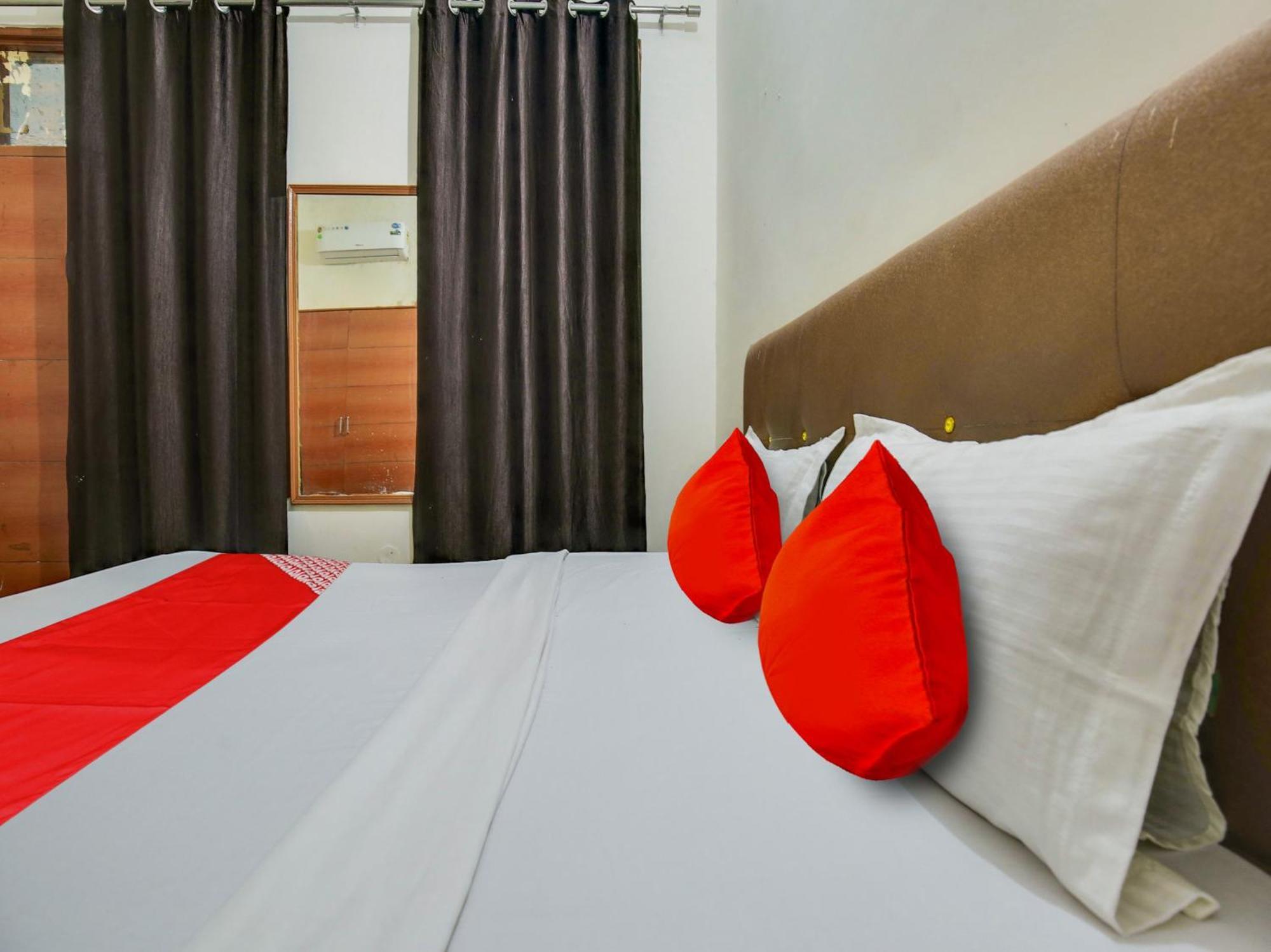 Hotel O Platinum Inn Nayagaon Экстерьер фото